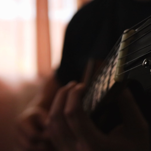 筱田优人妻欲求不满V8
